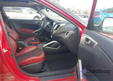 2012 Hyundai Veloster Base W/Red/Black z USA, uszkodzony, nr VIN KMHTC6AD8CU058178